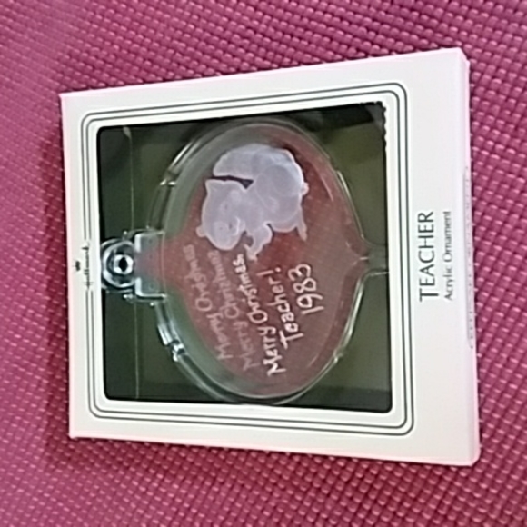 Vintage 1983 Holiday Highlights Hallmark Ornament - Picture 3 of 4